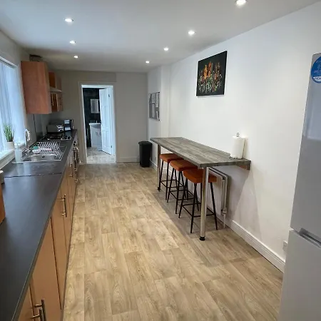 Lejlighed Entire Modern